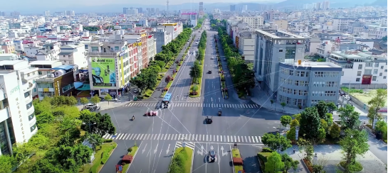 集團全力助推江西省鷹潭市月湖區委托招商引資，發揮多重優勢，打造產業集群